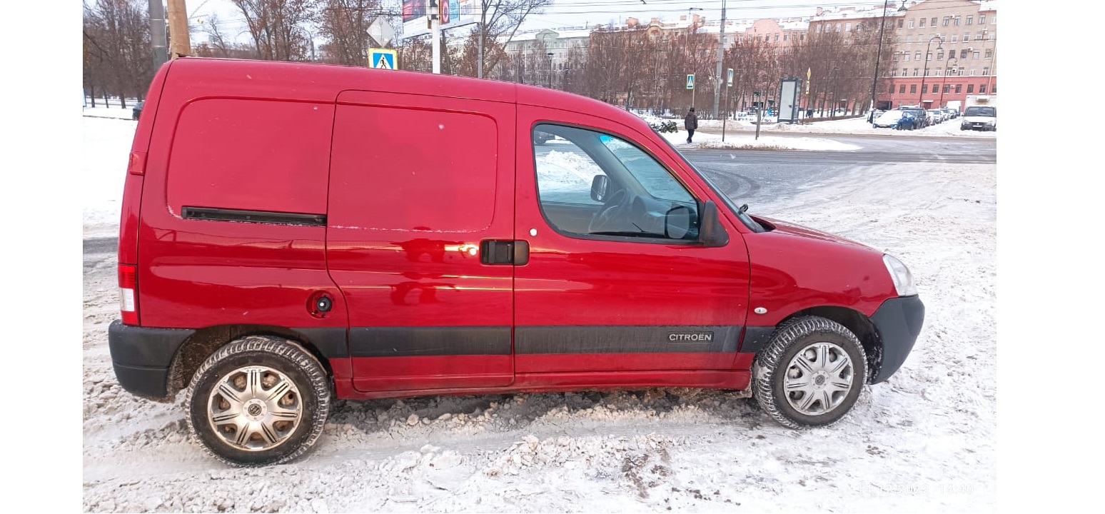 Аренда Citroen Berlingo (Ситроен Берлинго)